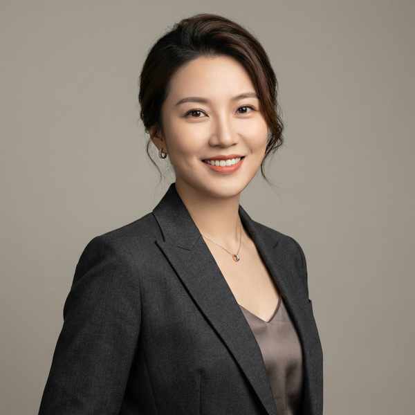 黑丝制片人林雨桐